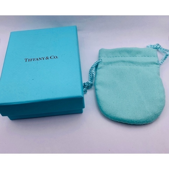 Vintage Tiffany & Co .925 Silver Snowflake Charm rare retired w/ box - Picture 5 of 7